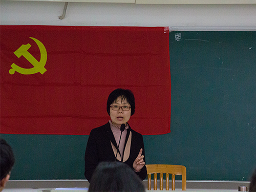 沈長霞進行培訓