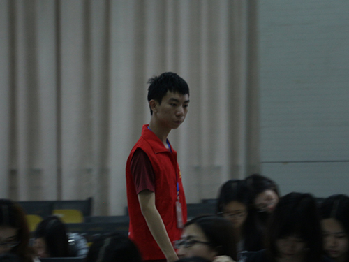 認(rèn)真監(jiān)考