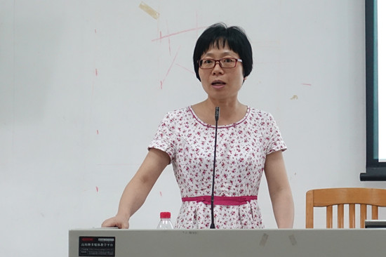 沈長(zhǎng)霞講授求職技巧